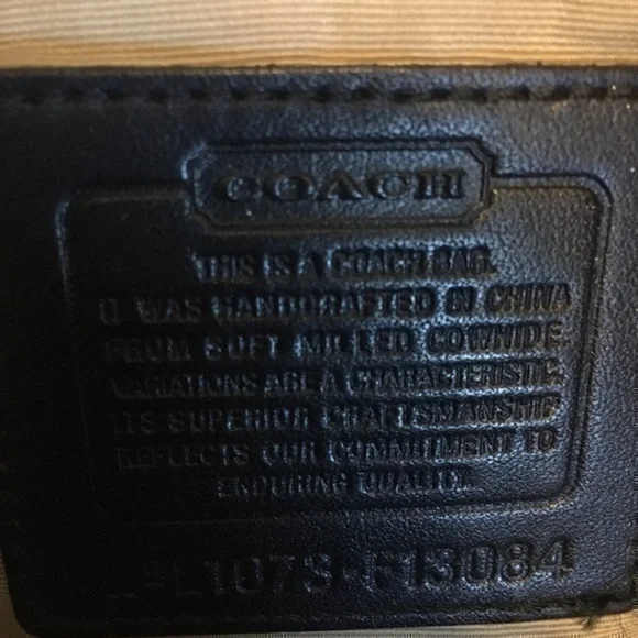 Coach black pebbled leather purse - Picture 11 of 16